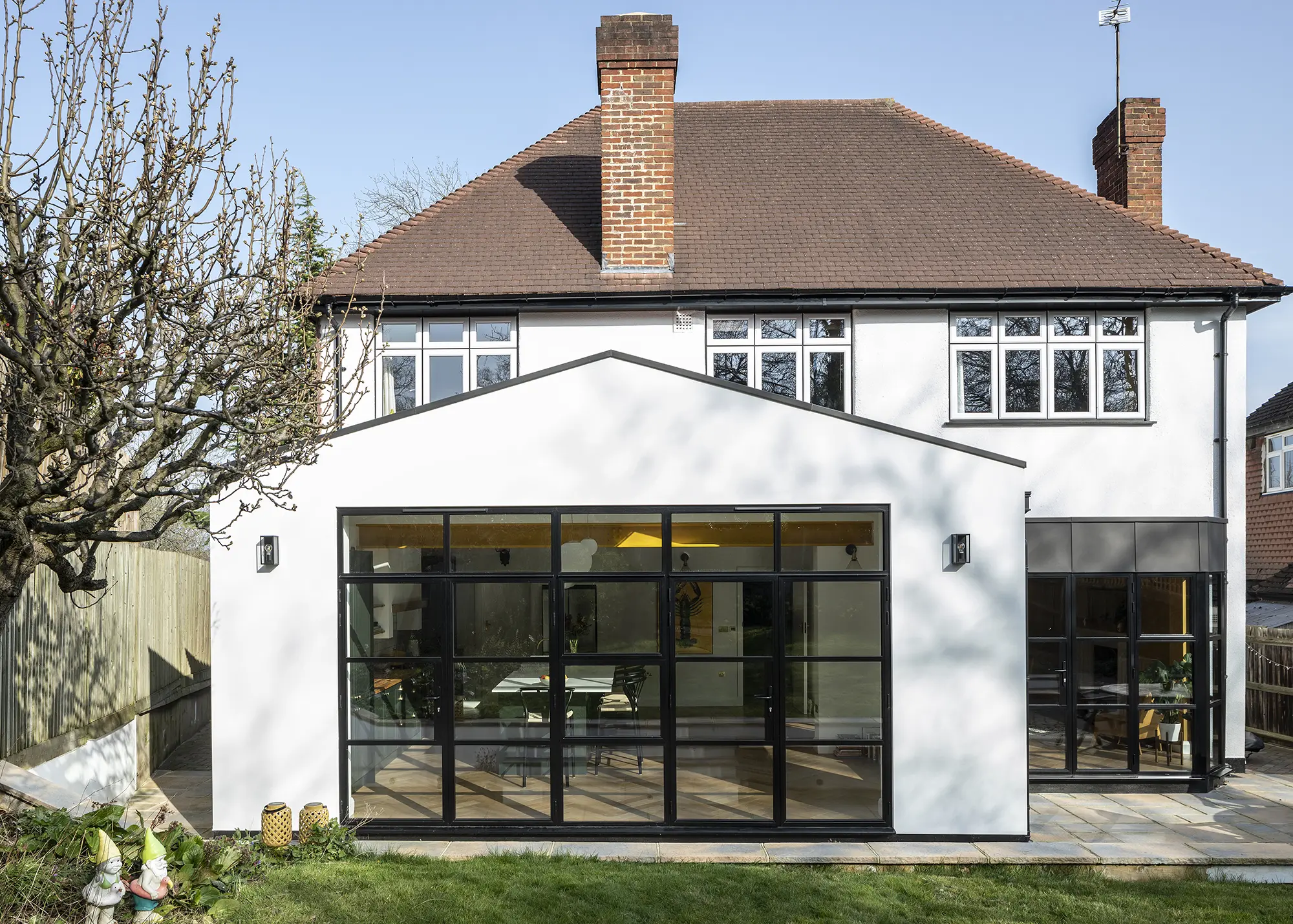 1930s House in London Upgraded with a Sympathetic Extension