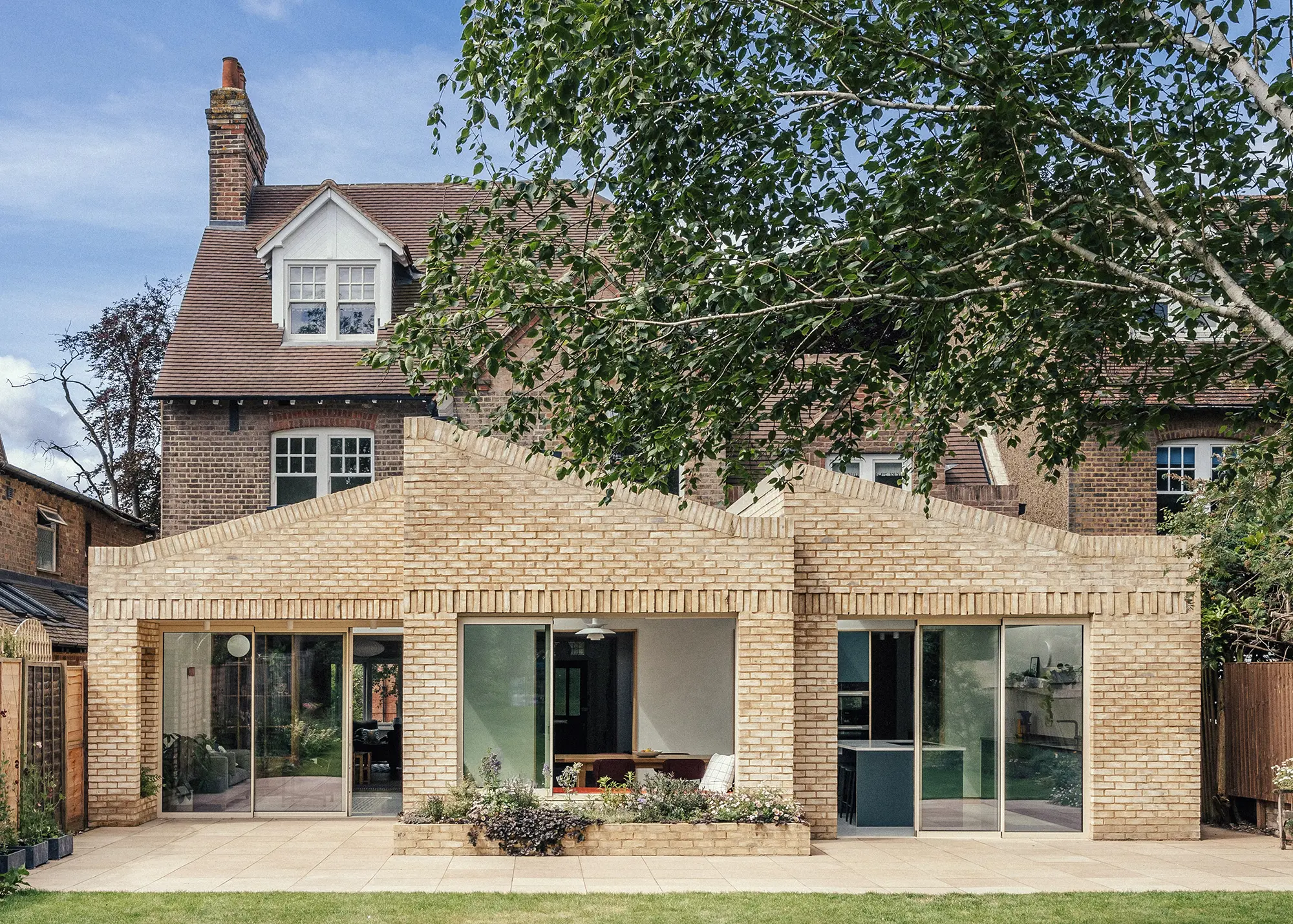 Extending Your Home – The Ultimate Beginner’s Guide to Building a House Extension