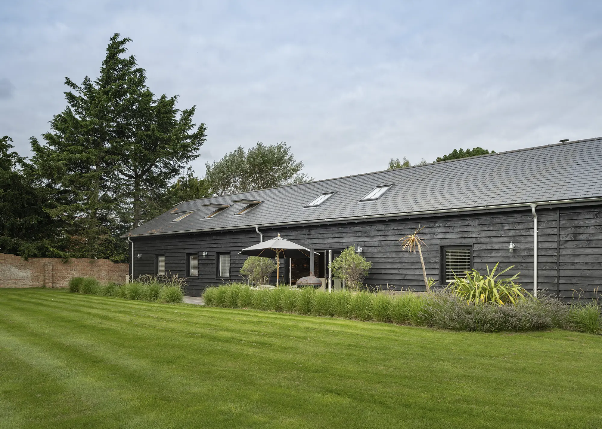 Rural Barn in Hampshire Upgraded with an Oak Frame Extension