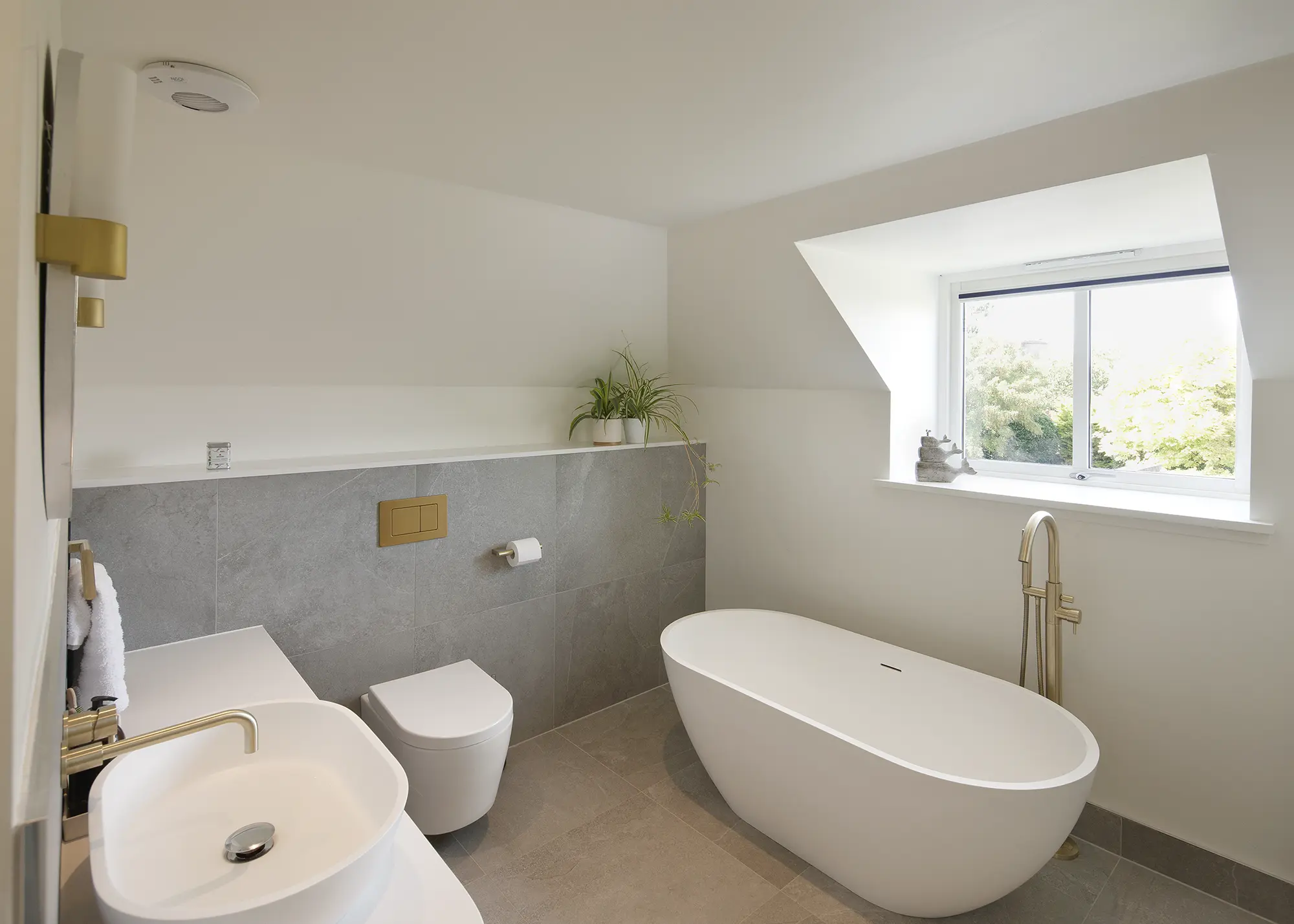 130m² Victorian Annexe Transformed into a Light-Filled Home