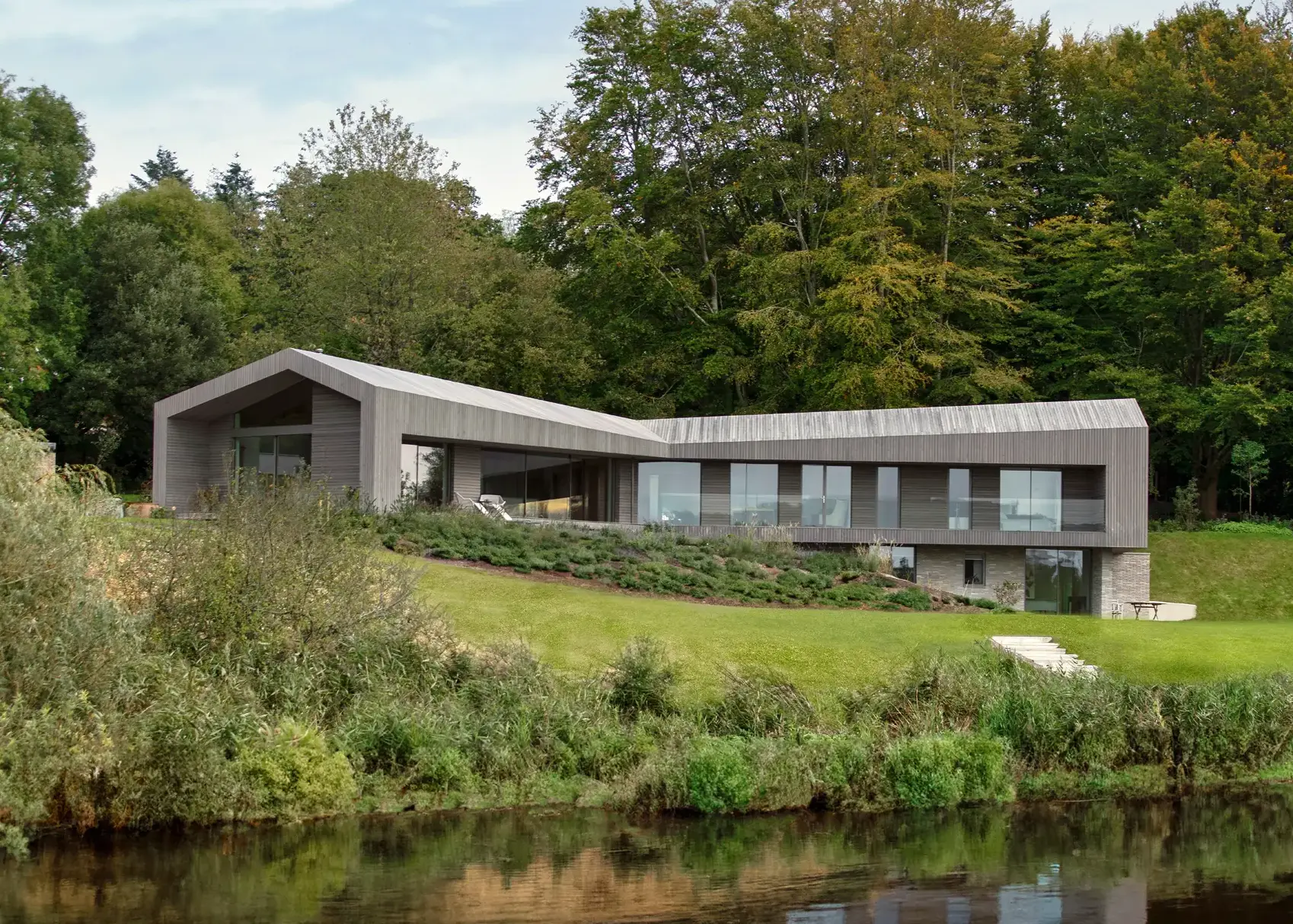 Dramatic self build with an upside down layout overlooking the River Avon