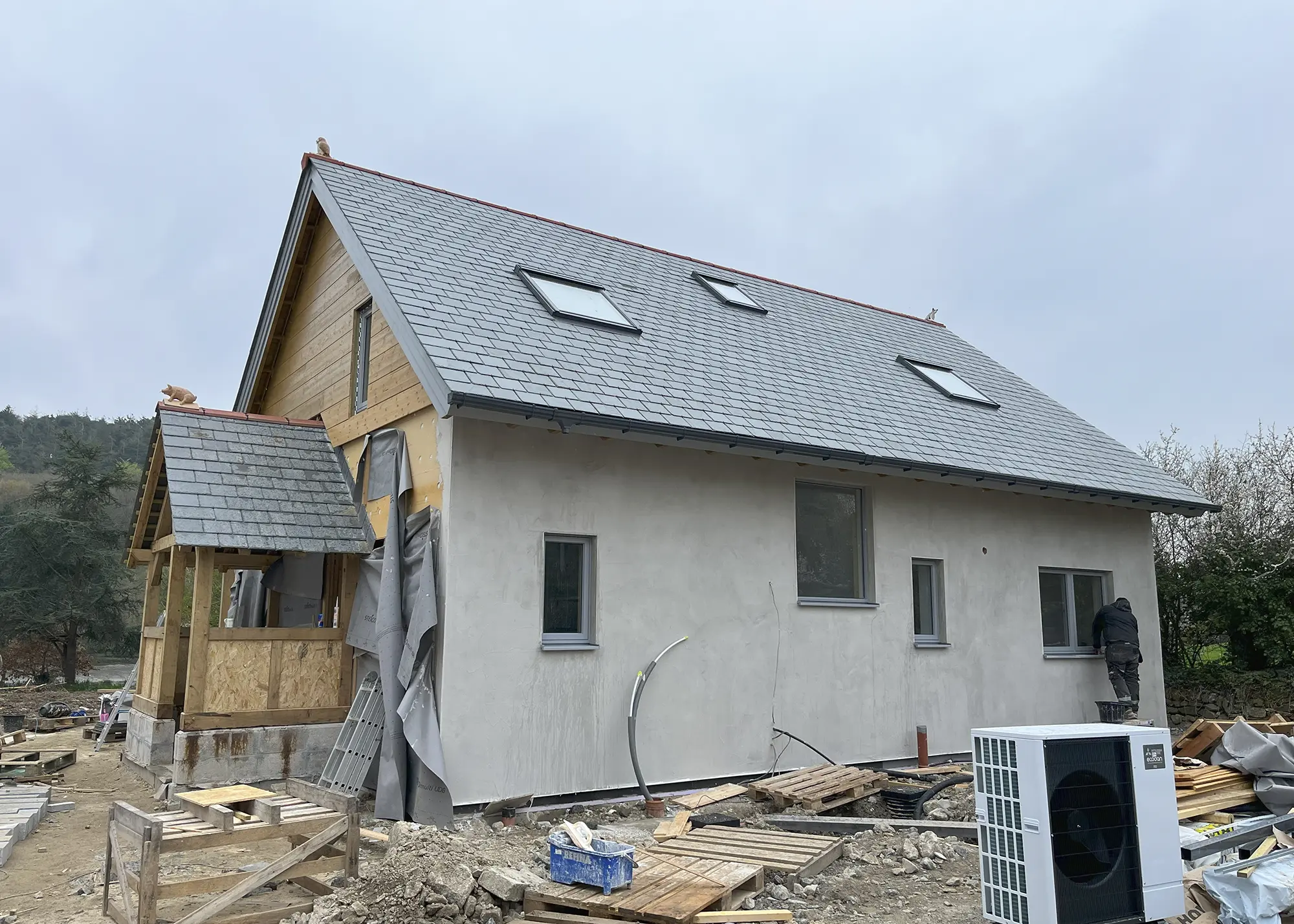 Demolish & Rebuild 1.5-Storey Self Build Log Home in Cornwall
