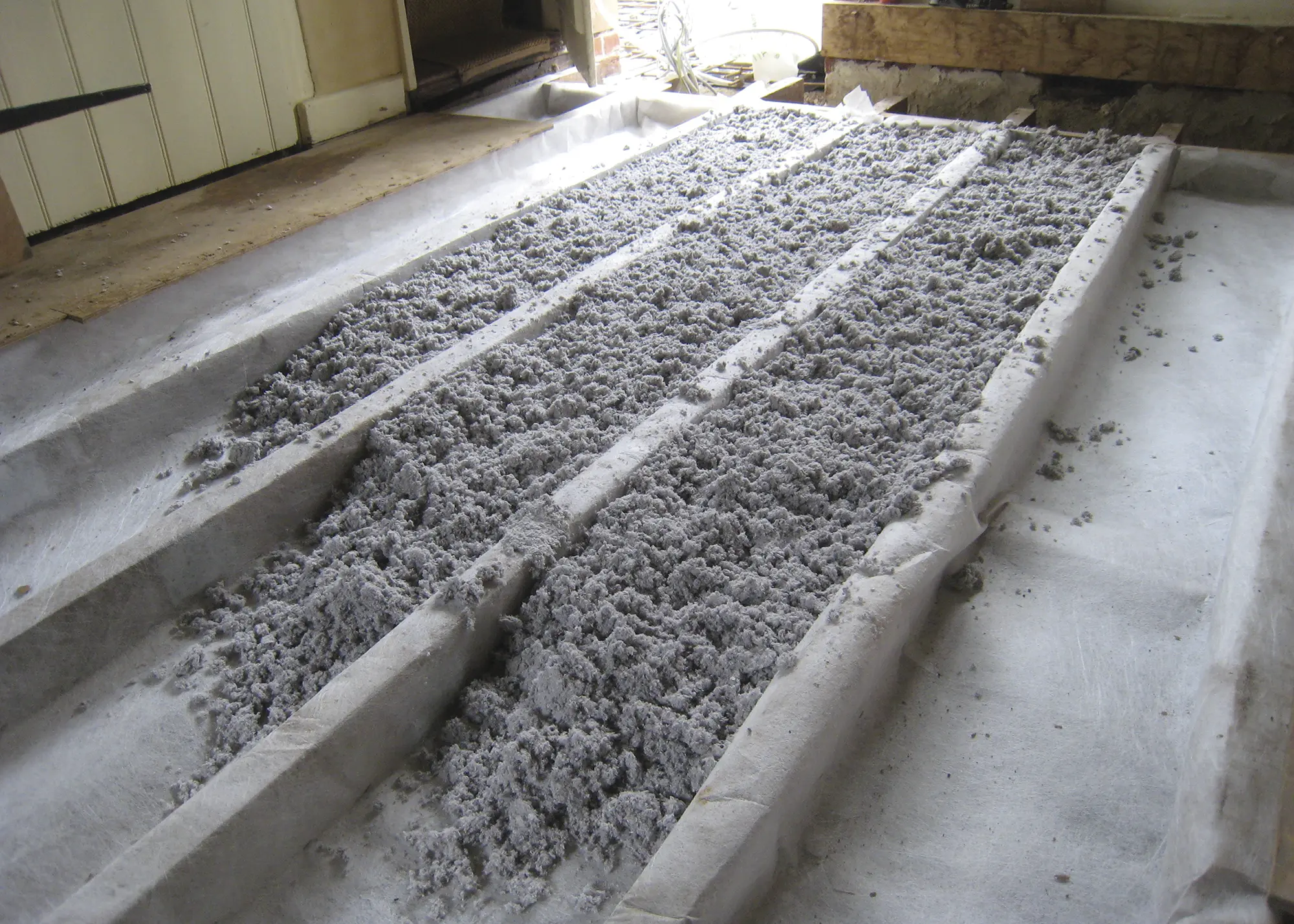 Insulating Suspended Floors – What Do You Need to Know About Insulating Ground Floors?