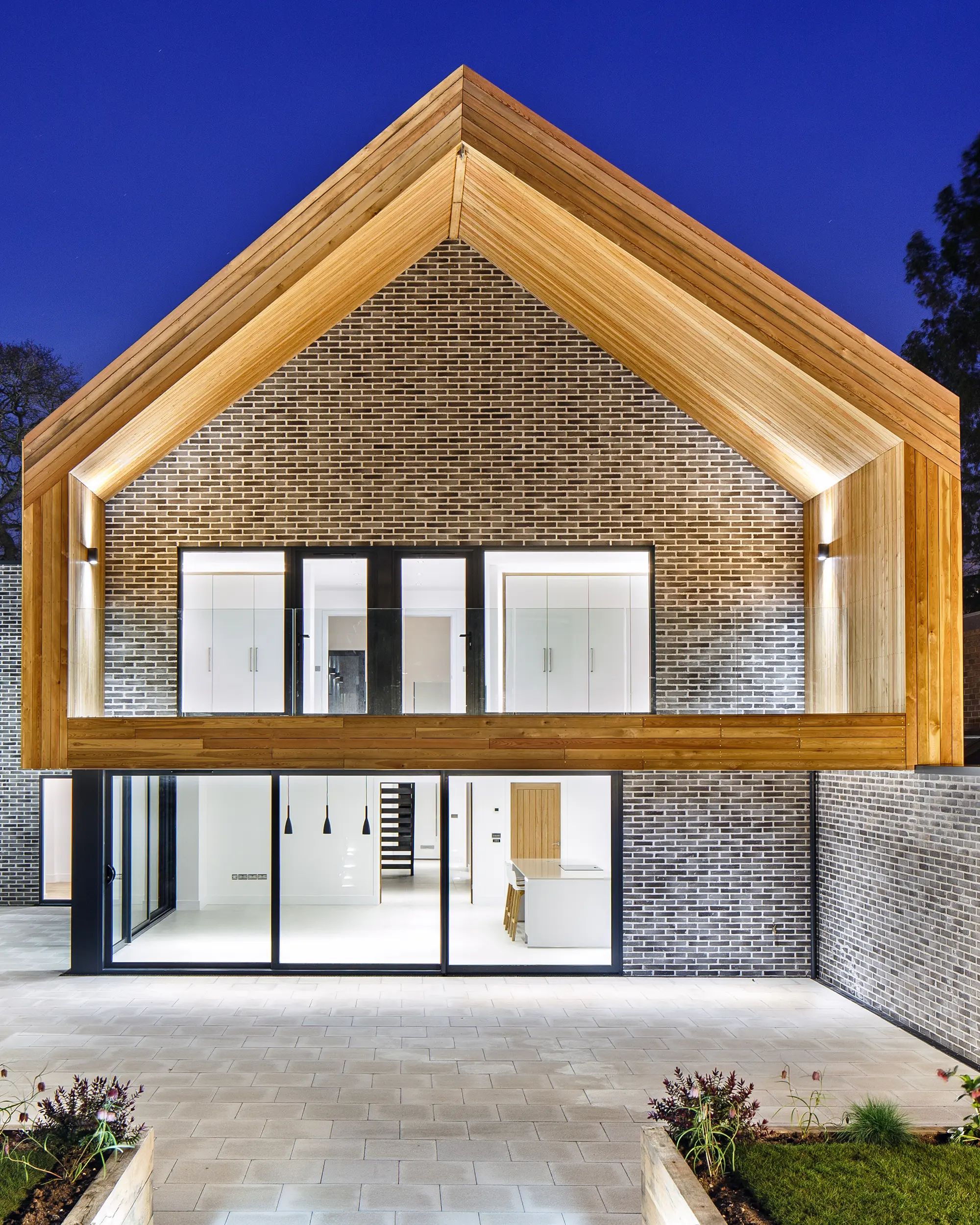 Traditional Fix or Secret Fix Cladding – Which is Right for Your House’s Exterior?