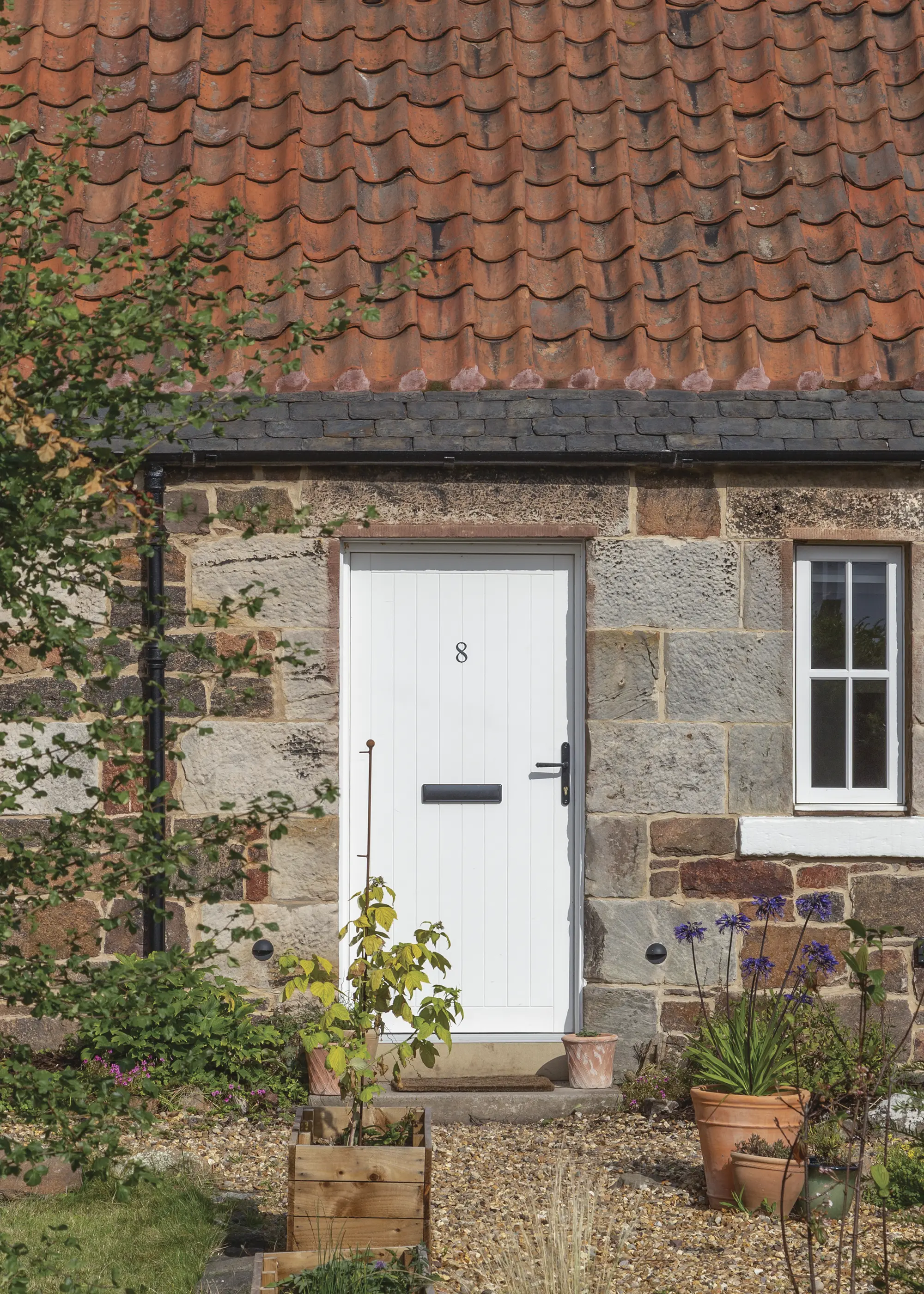 19th-Century Cottage in East Lothian Brought Up to Modern Standards