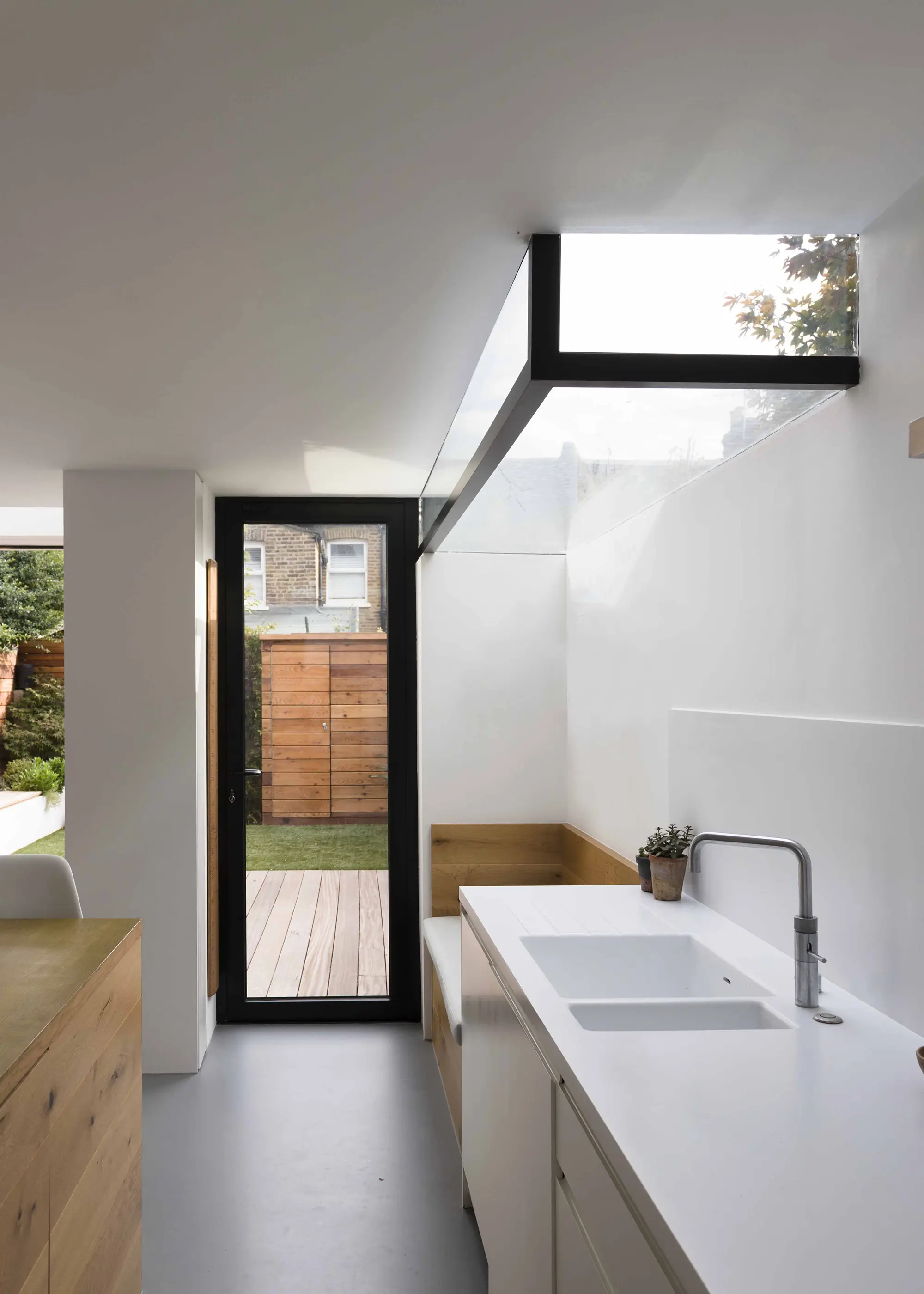 How to Specify Roof Windows & Overhead Glazing for an Extension