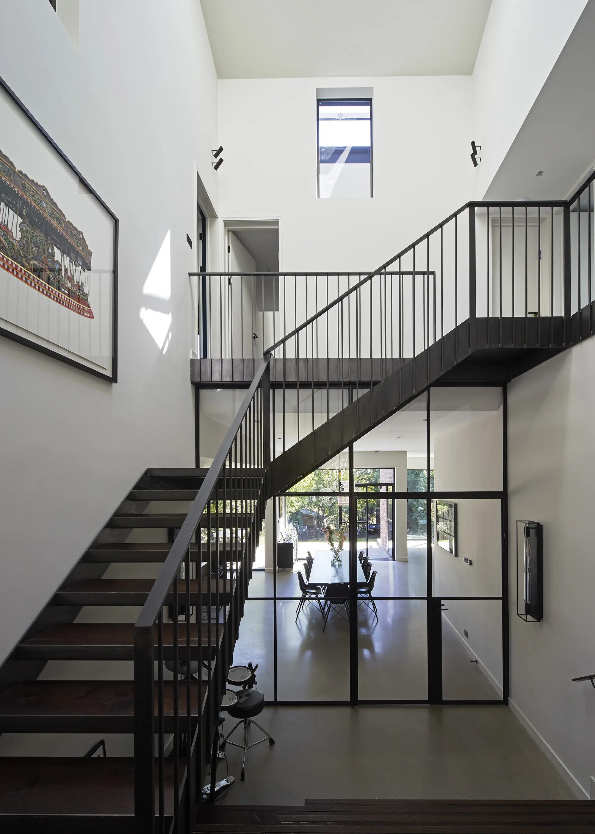 Steel-framed contemporary staircase 