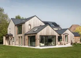 Eco-friendly, high-performance oak frame house in Suffolk