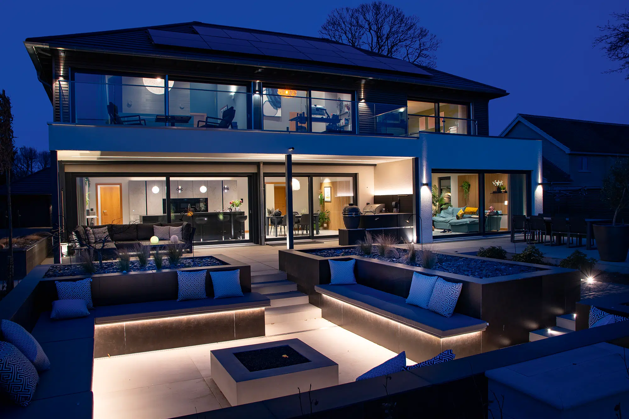 Super Energy-Efficient Turnkey Home Built on a Serene Garden Plot