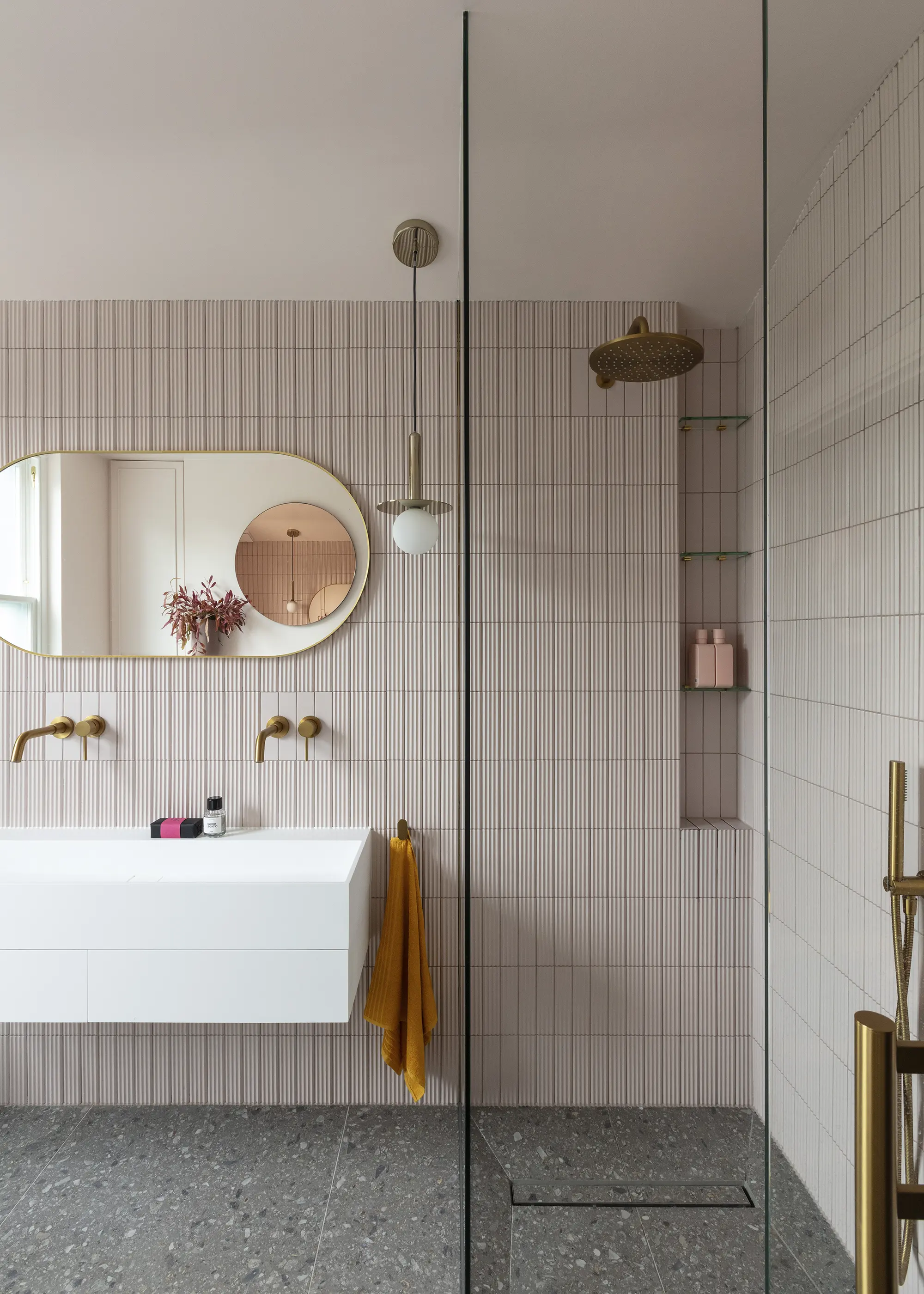 Choosing the Best Bathroom Fixtures – Here’s How to Get a Bathroom Fit-Out Right