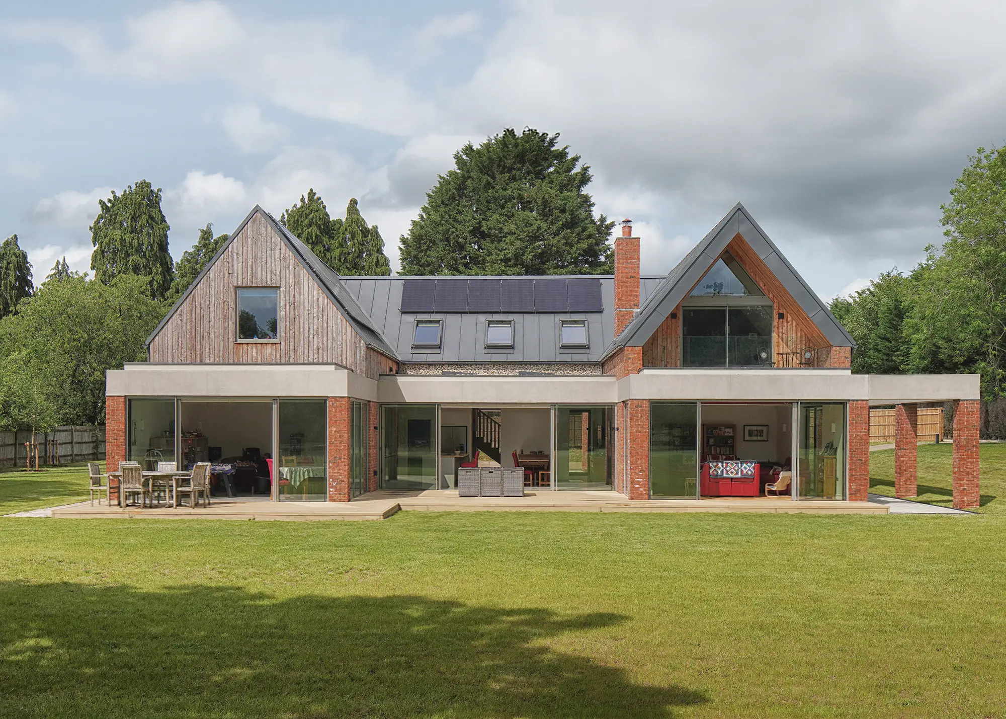High-performance SIPs self build with large spans of glazed doors