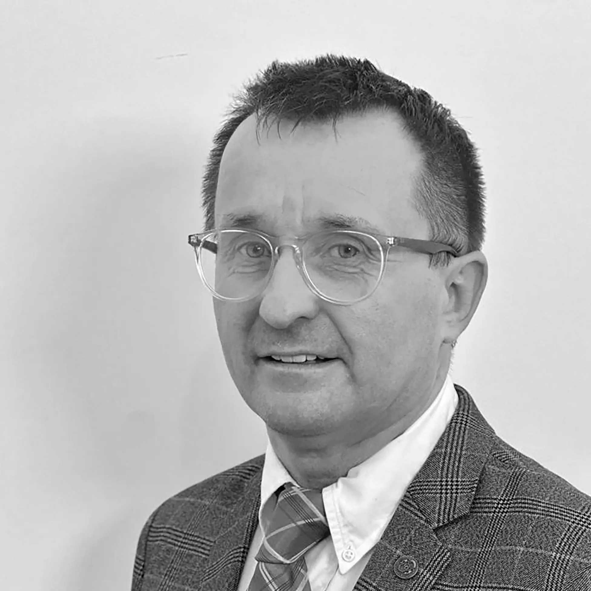 Andrew Jones headshot