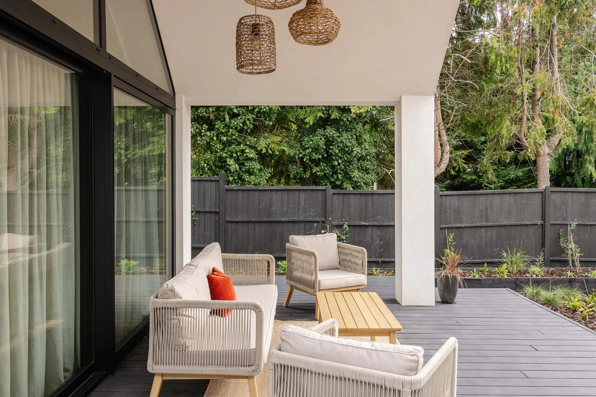 Sleek Modern House Built in the Garden of a Cotswolds Home