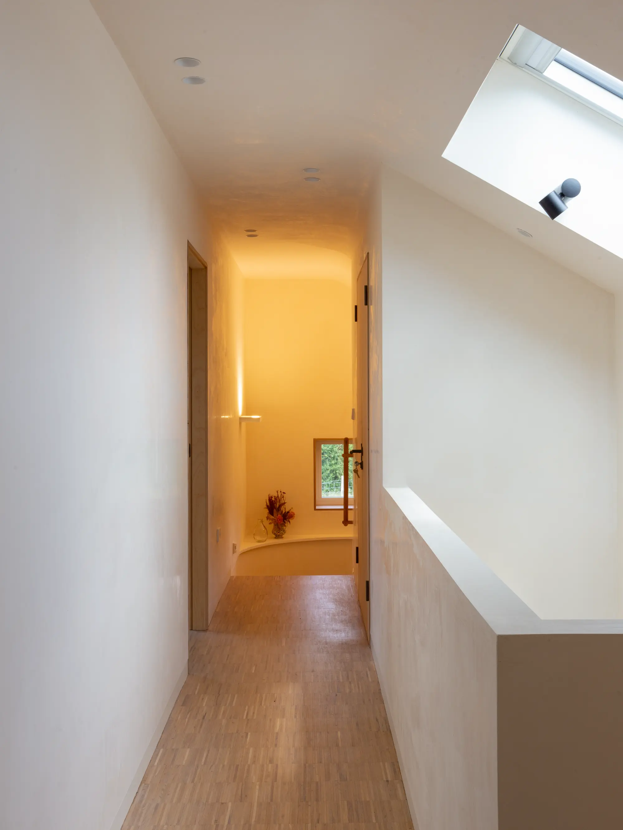Cedar Shingle-Clad Passivhaus in East Sussex that Prioritises Feng Shui