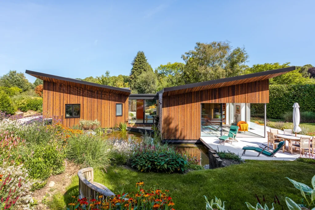 Stunning ICF Home with a Butterfly-Style Split Roof, Set in Beautifully Landscaped Gardens