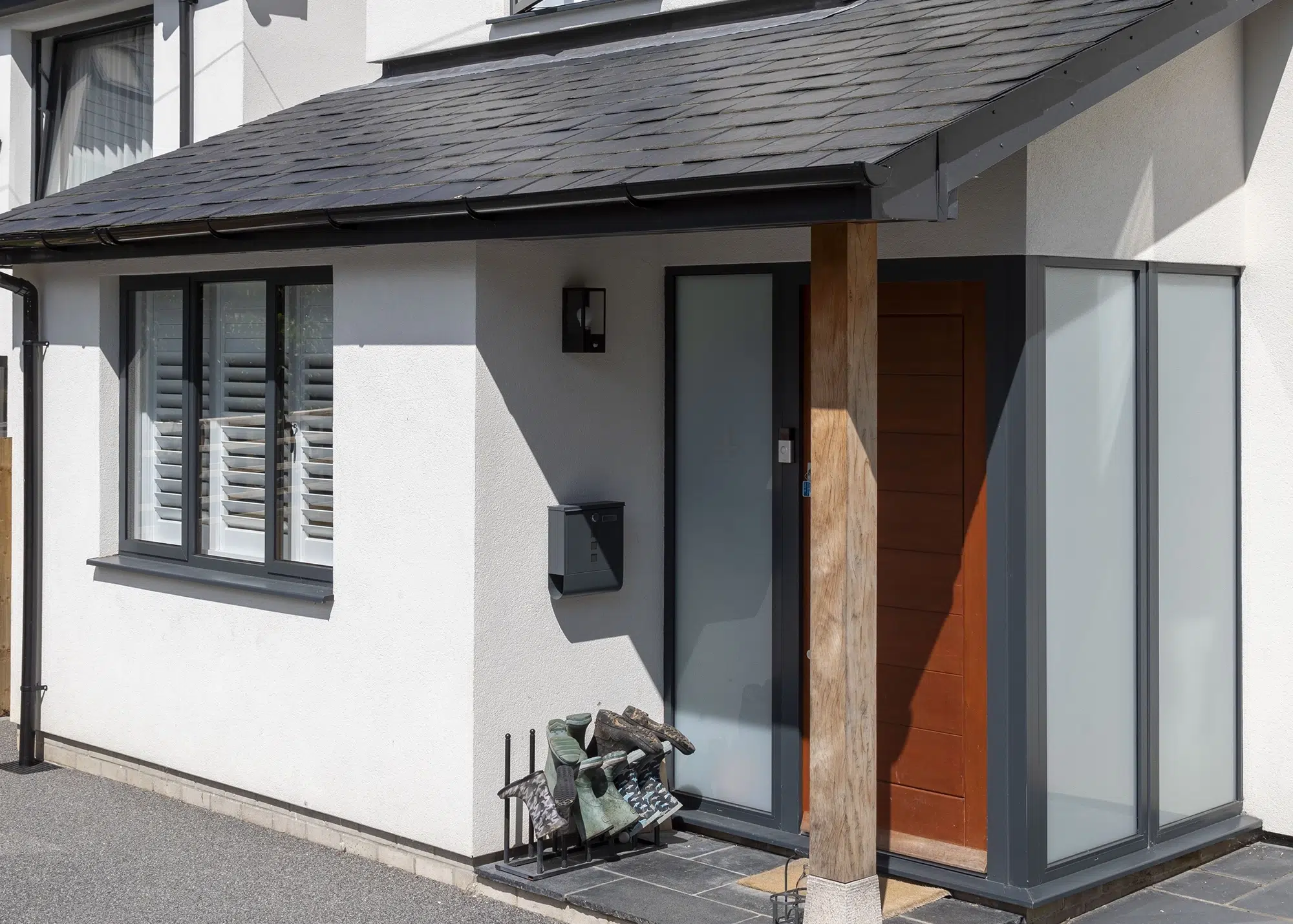 How to Tell When Your House Needs Re-Rendering – The Key Signs to Look for