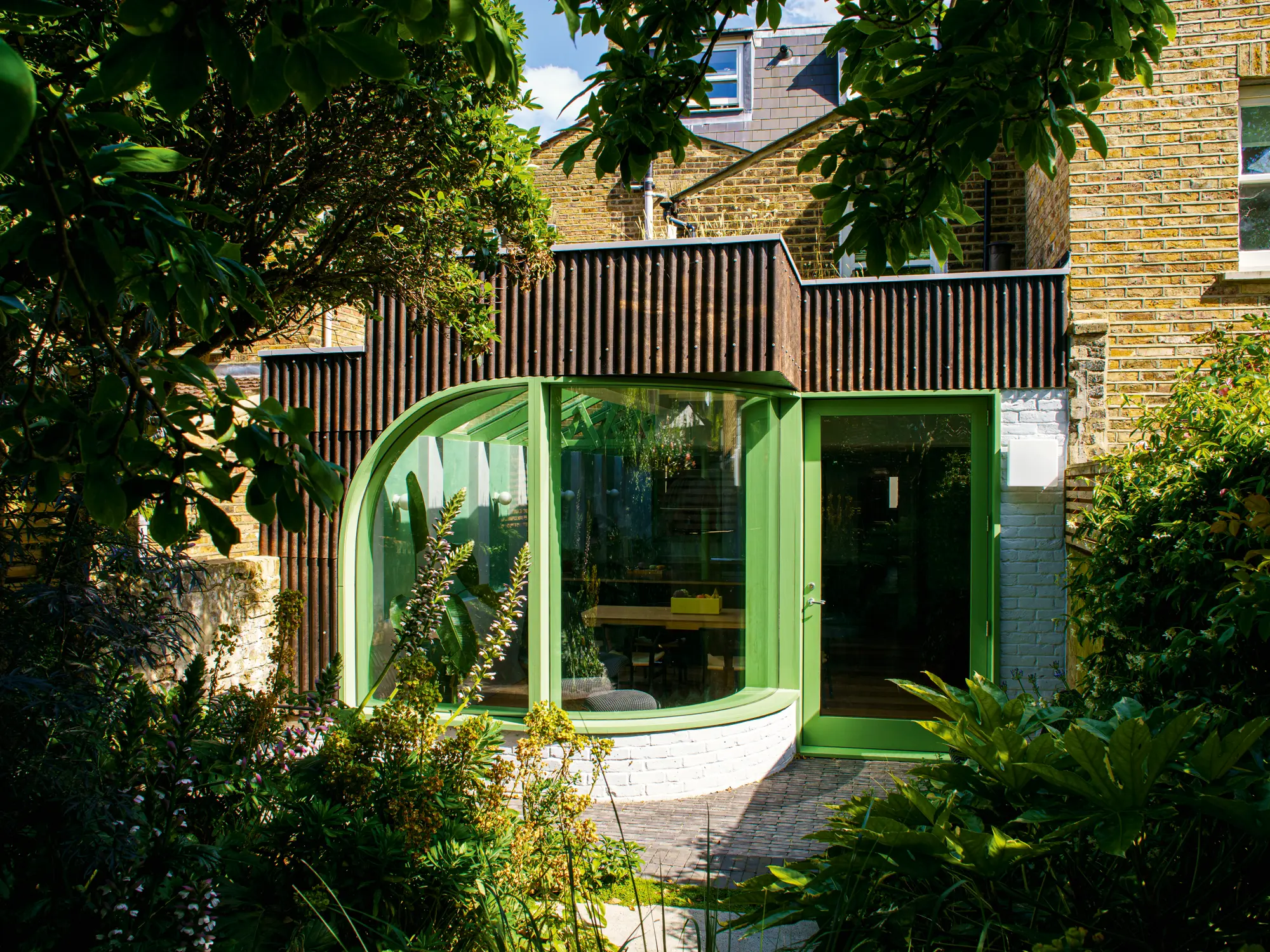 Striking home extension with a bright, eye-catching colour palette
