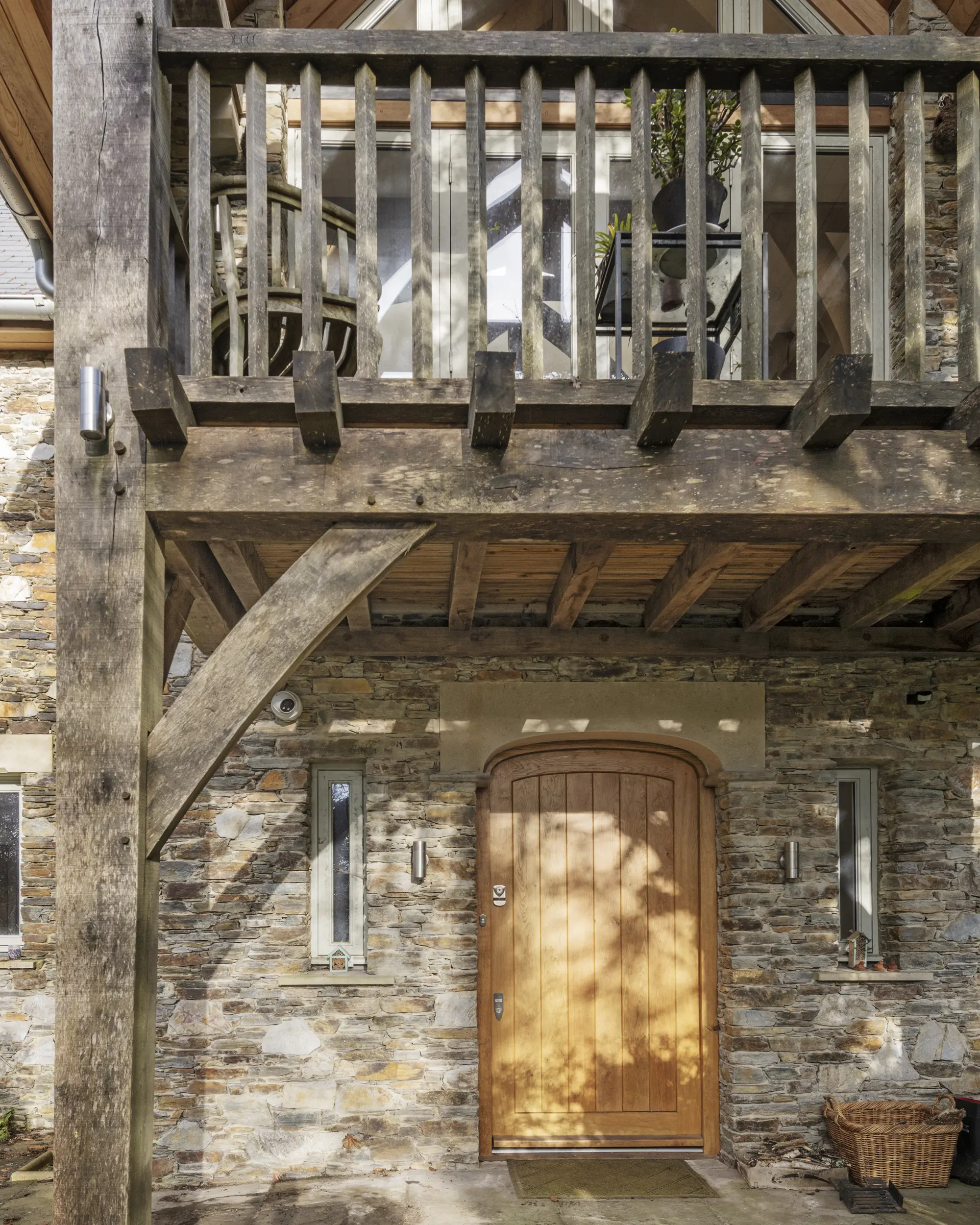 Build It Award-Winning Arts & Crafts-Style Oak Frame Home in the Devonshire Countryside