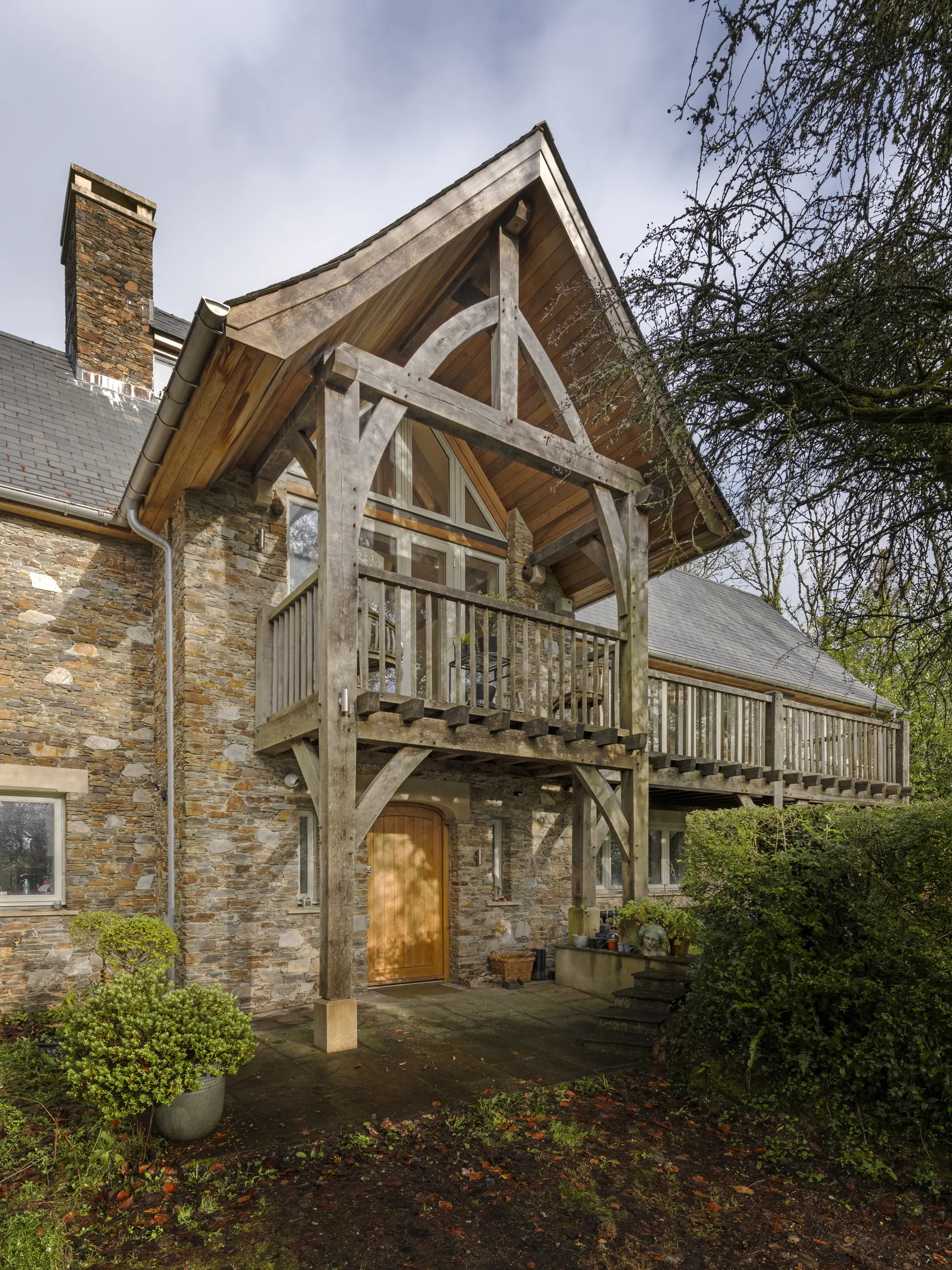 Build It Award-Winning Arts & Crafts-Style Oak Frame Home in the Devonshire Countryside