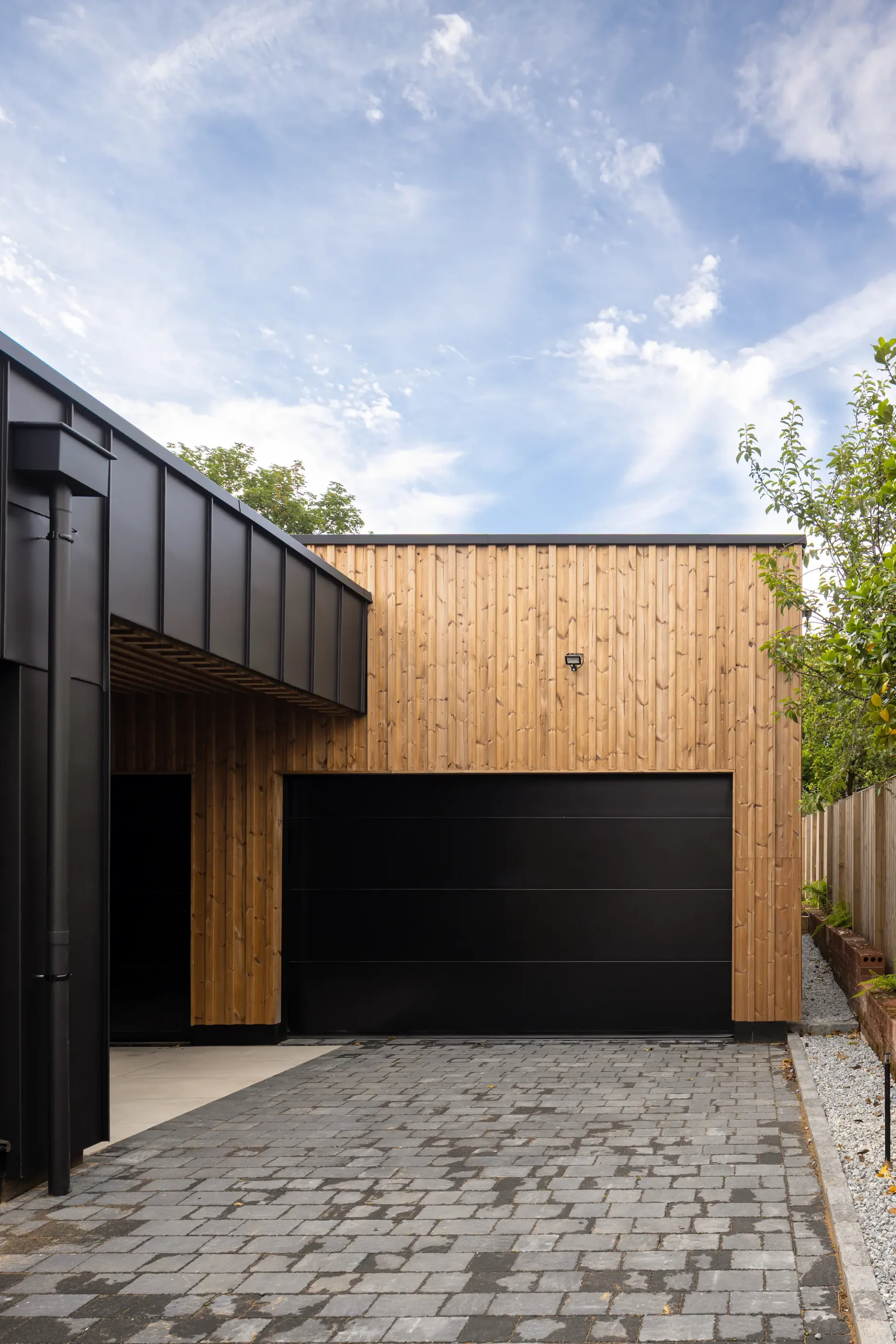 1930s Bungalow in Glasgow Renovated & Upgraded with a Timber Frame Extension