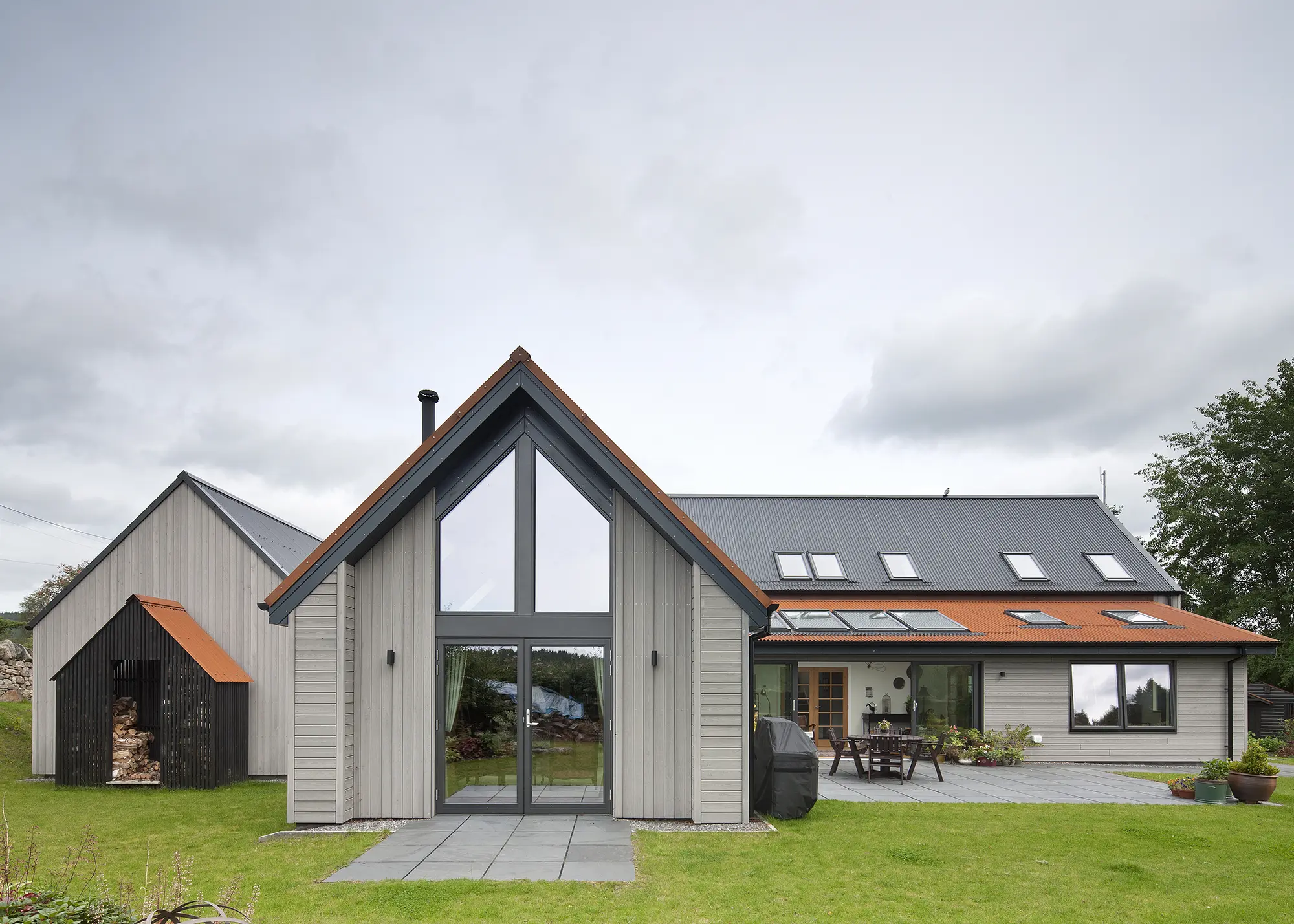 How to Choose the Right Type of Steel Roofing or Cladding for Your Project