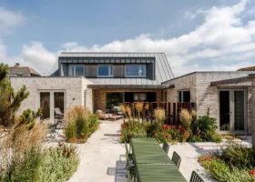 An Architect Explains the Key Considerations to Note When Building on the Coast
