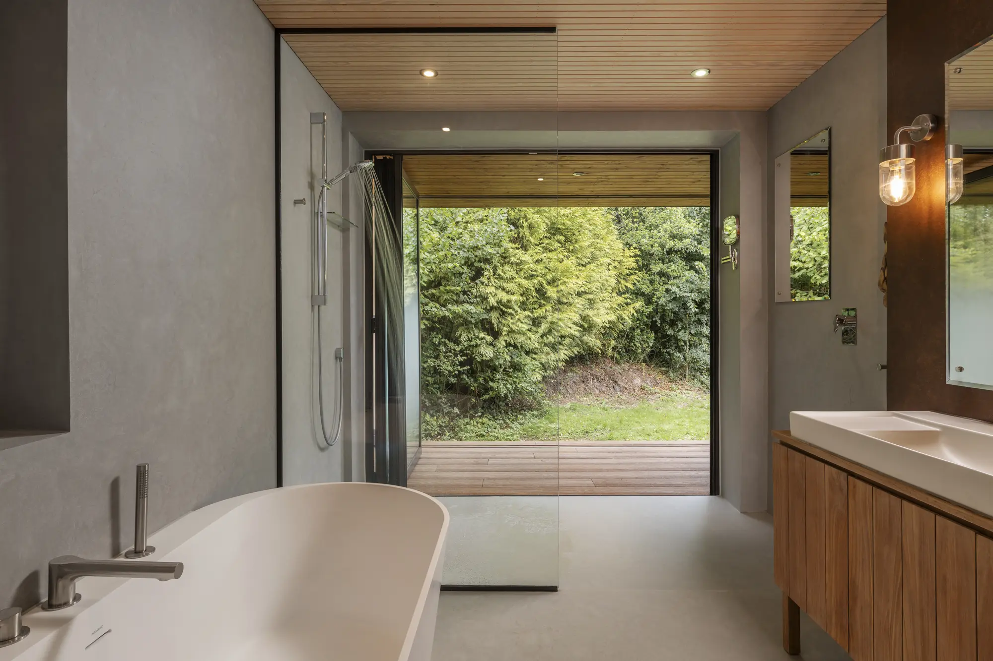 Striking Lodge-Style Eco home on a Riverside Plot in Devon